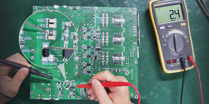 Auxiliary power circuit of APW17 power supply