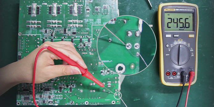 How the EMI filter circuit of the Antminer APW17 power supply works?