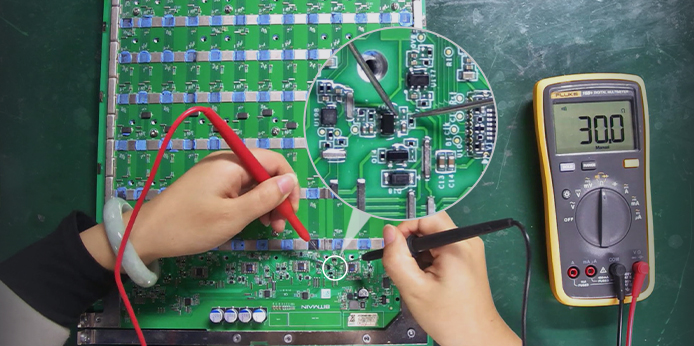 The function of temp sensing chips on Bitmain Antminer S21XP hash board