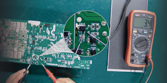 P222C power supply auxiliary power circuit